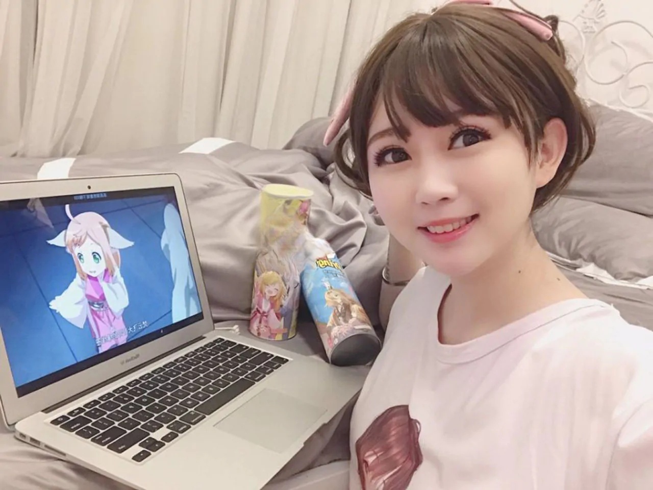 是依酱吖 – 全套83期&随包视频[18.5G-2026.4]