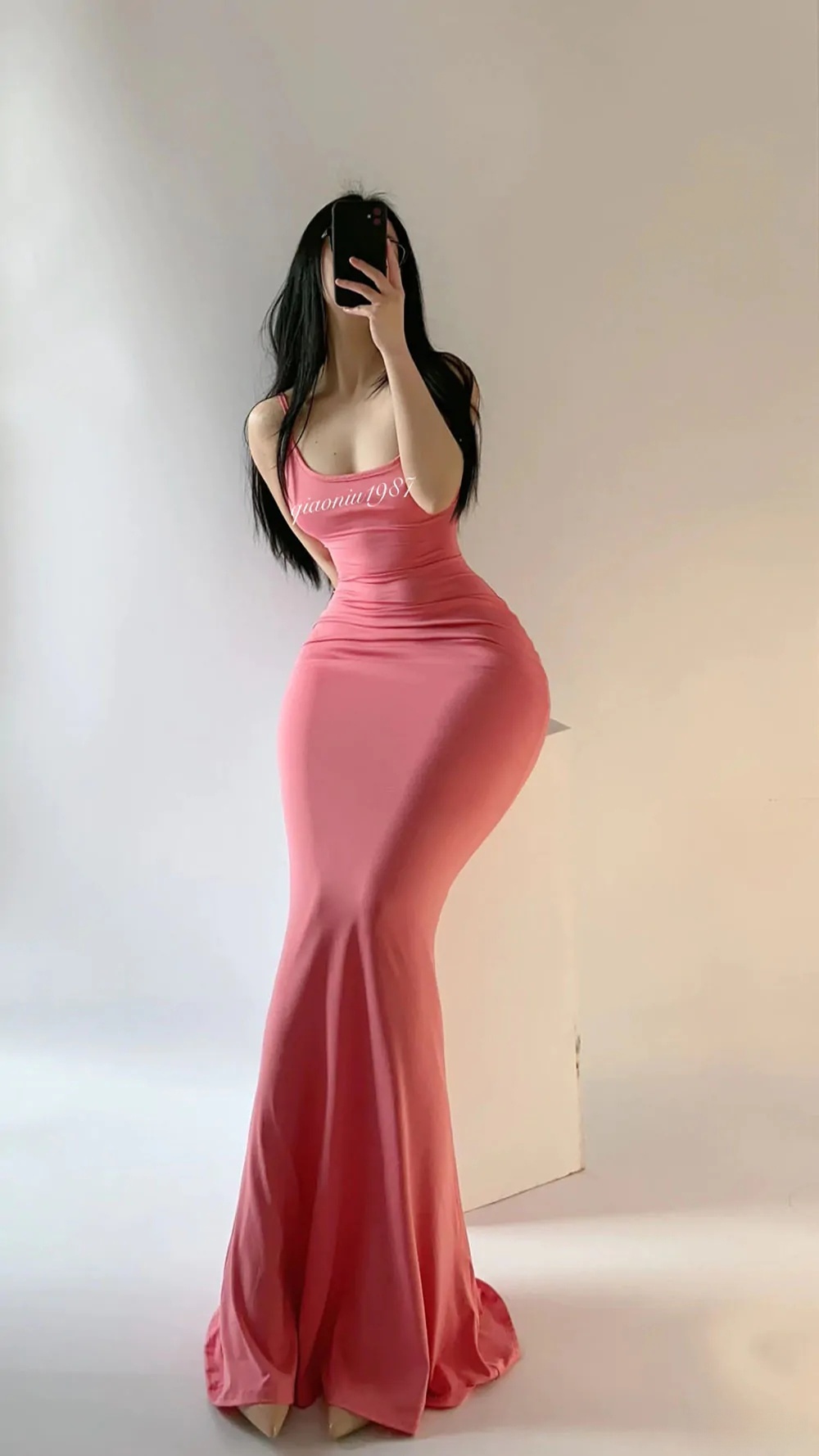 俏妞qiaoniuTT – 微密圈会员订阅系列套图&视频[135套-2026.2]